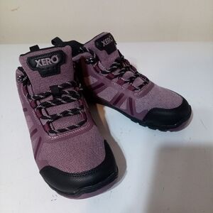 Xero Women's Ankle Boots in Purple and Black